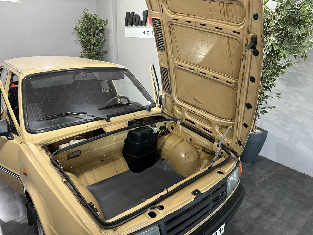 Škoda 120