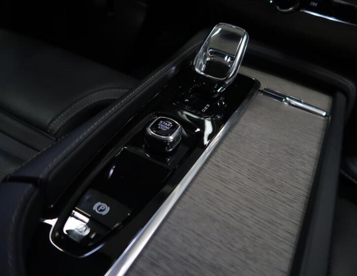 Volvo XC90 15