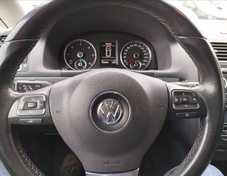 Volkswagen Touran 15