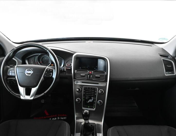 Volvo XC60 11
