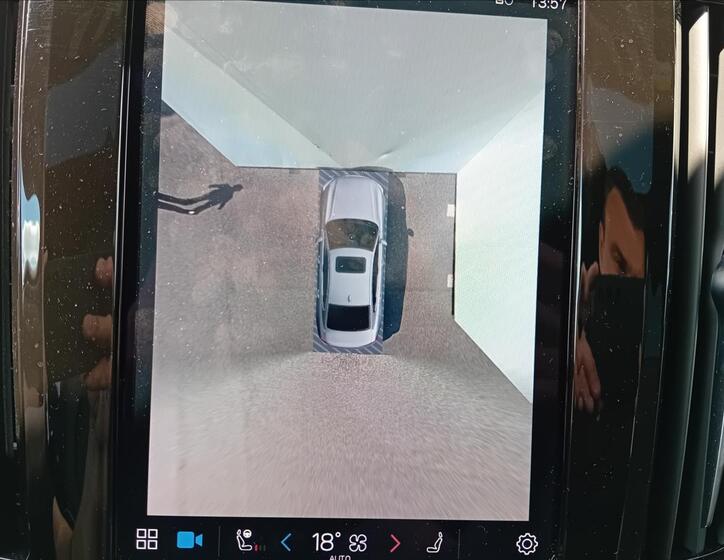 Volvo S90 24