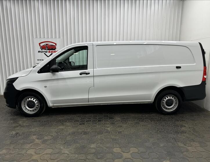 Mercedes-Benz Vito 4