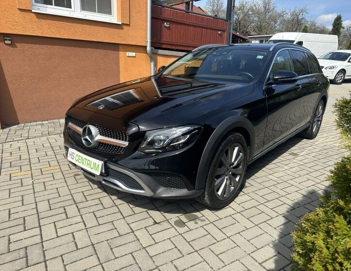 Mercedes-Benz Třídy E 9