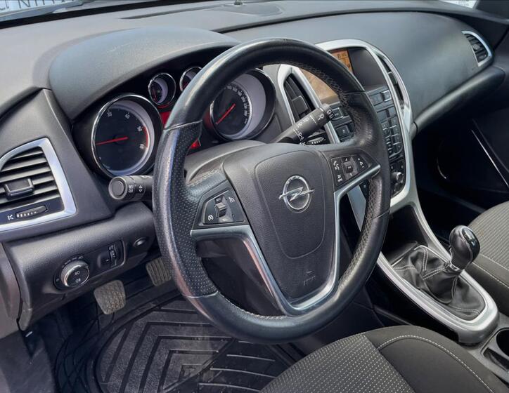 Opel Astra 11
