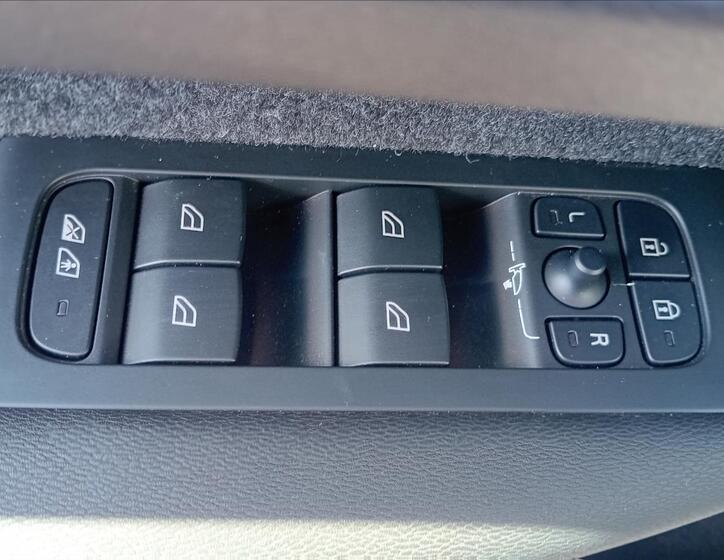 Volvo C40 15