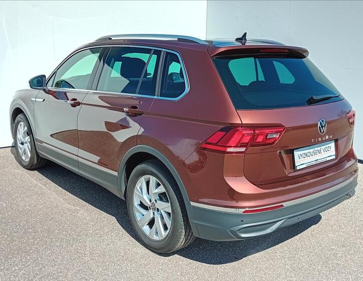 Volkswagen Tiguan 9