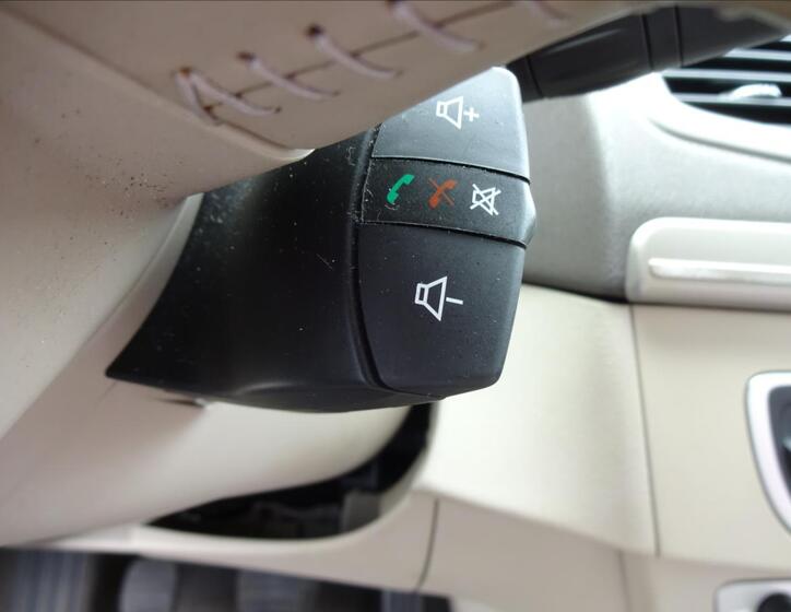 Renault Fluence 1