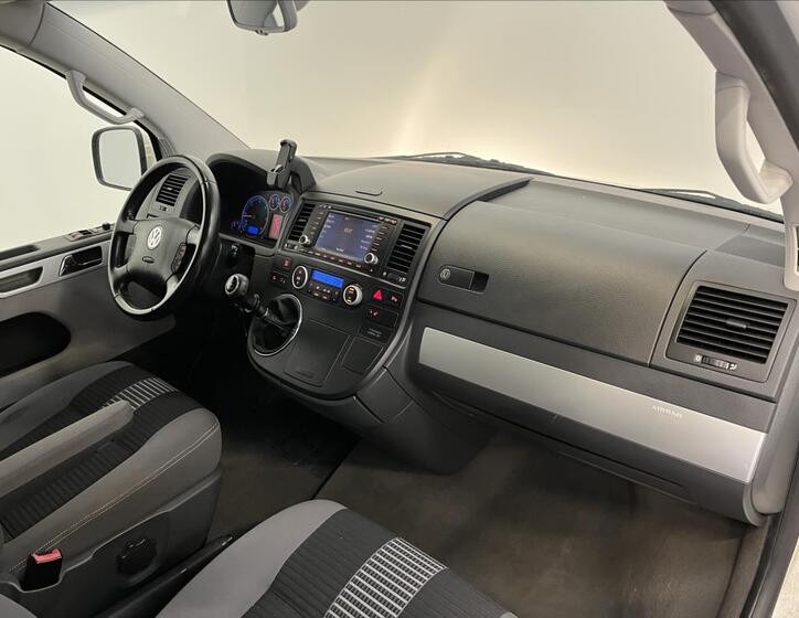 Volkswagen Multivan 19