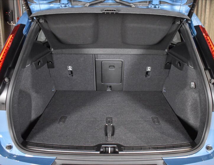 Volvo XC40 10