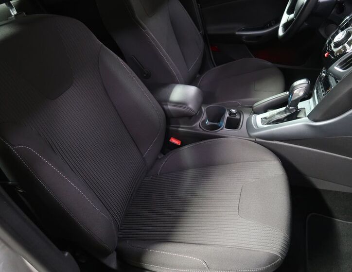 Ford Focus 13