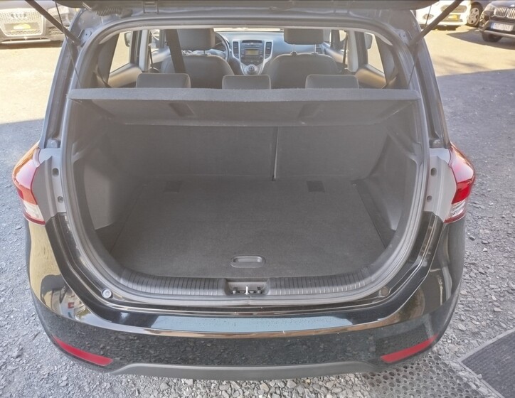 Hyundai ix20 32