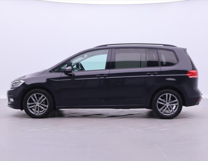 Volkswagen Touran 4