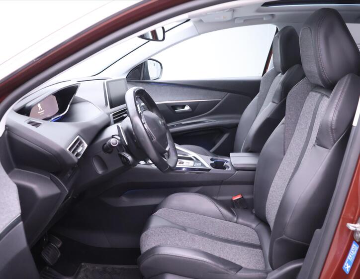Peugeot 3008 13