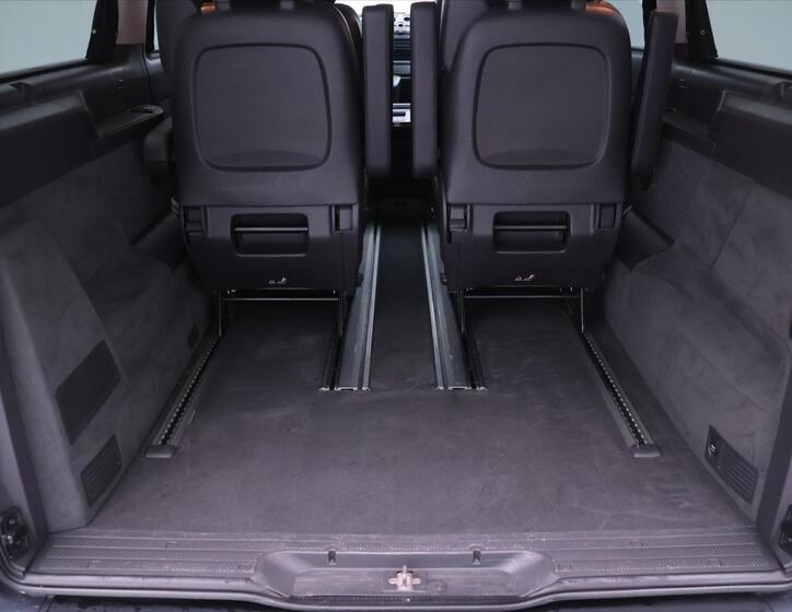 Mercedes-Benz Viano 10