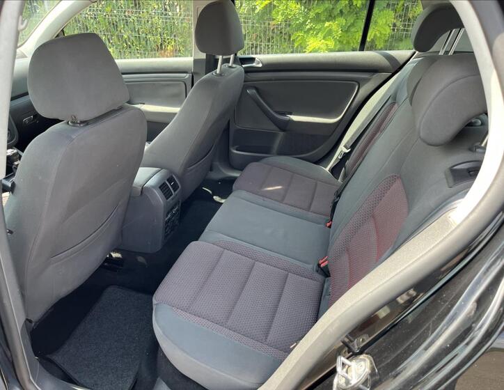 Volkswagen Golf 13