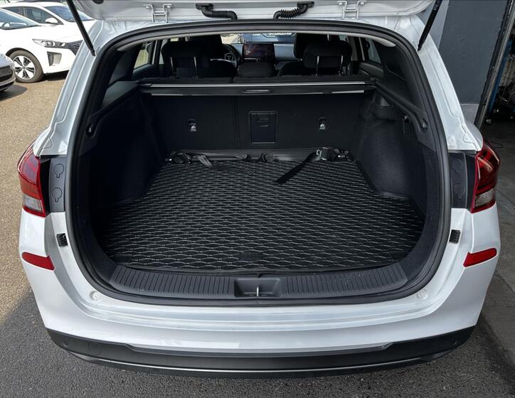 Hyundai i30 19