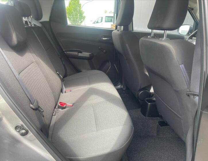 Suzuki Swift 8
