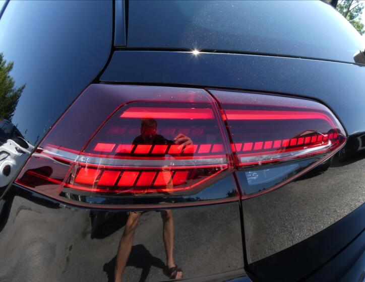 Volkswagen Golf 52