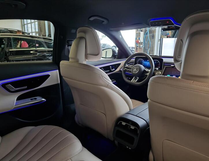 Mercedes-Benz Třídy E 21