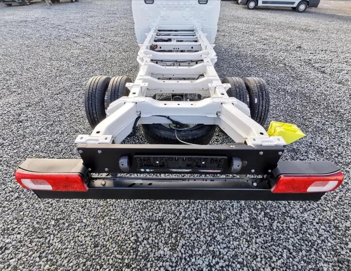 Volkswagen Crafter 28