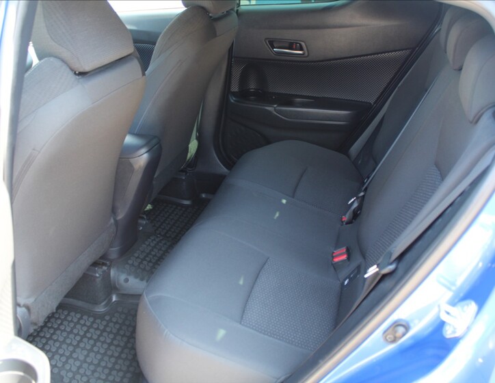 Toyota C-HR 29