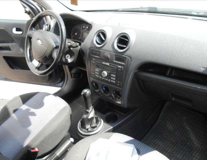 Ford Fusion 12