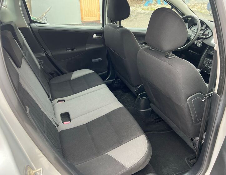 Peugeot 207 9
