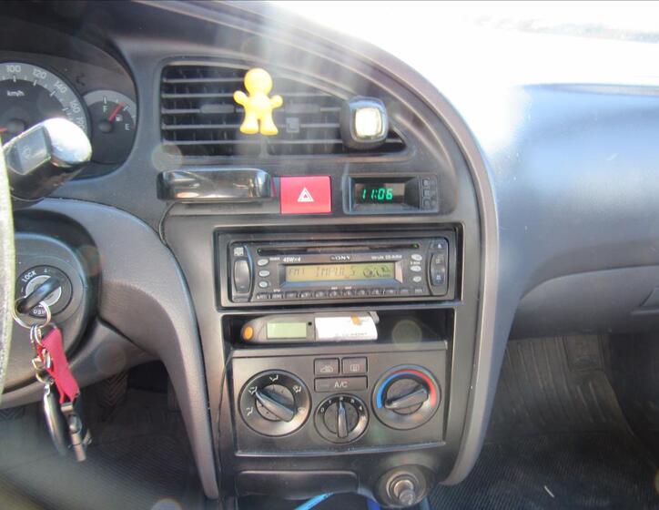 Hyundai Elantra 15