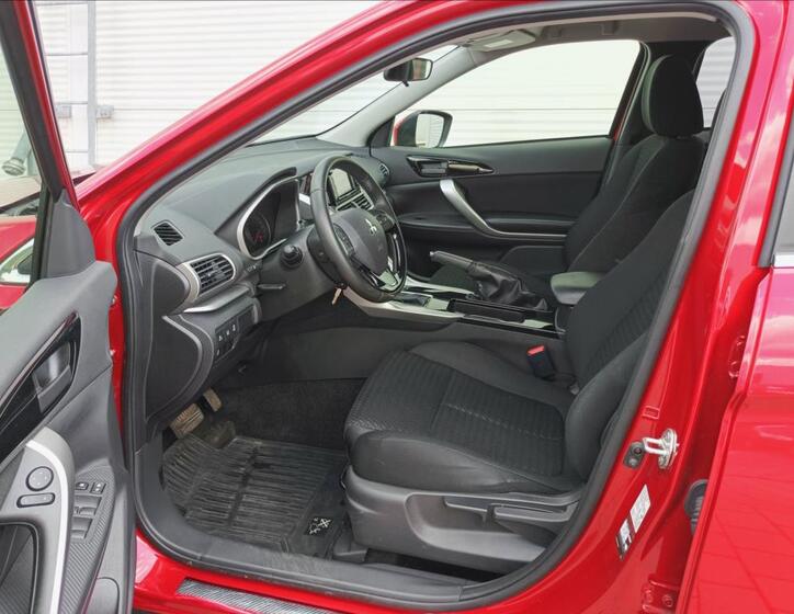 Mitsubishi Eclipse Cross 14