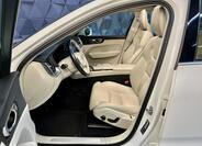 Volvo XC60 11