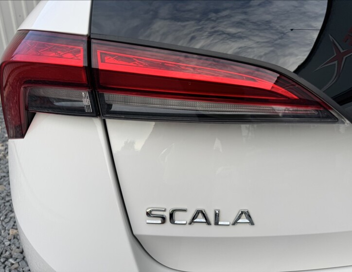 Škoda Scala 16