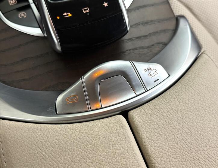 Mercedes-Benz GLC 29