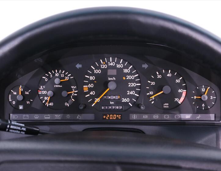 Mercedes-Benz SL 29