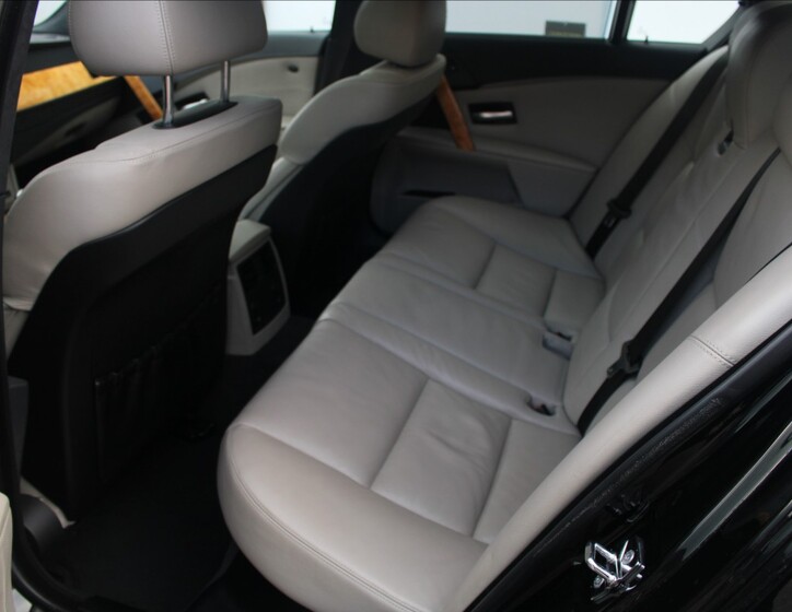BMW M5 16
