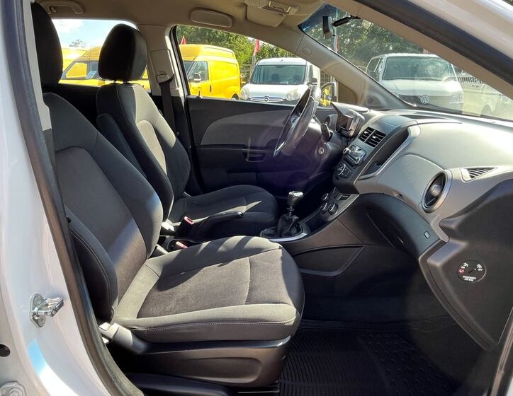 Chevrolet Aveo 17