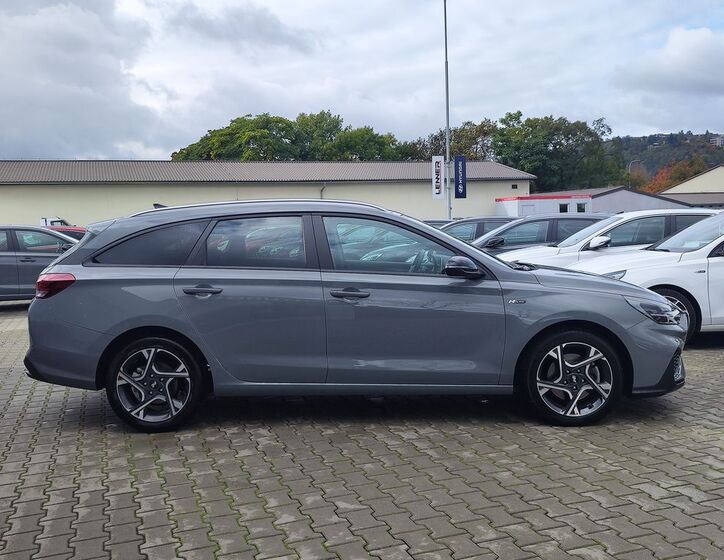 Hyundai i30 4