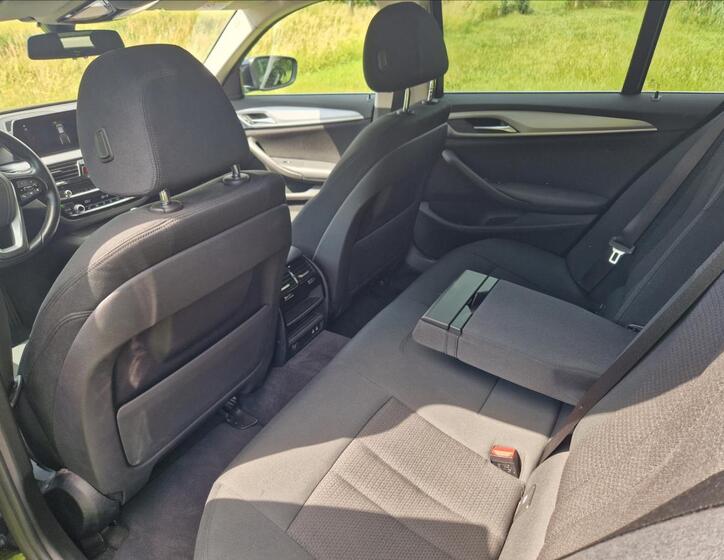 BMW Řada 5 28