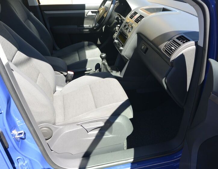 Volkswagen Touran 29