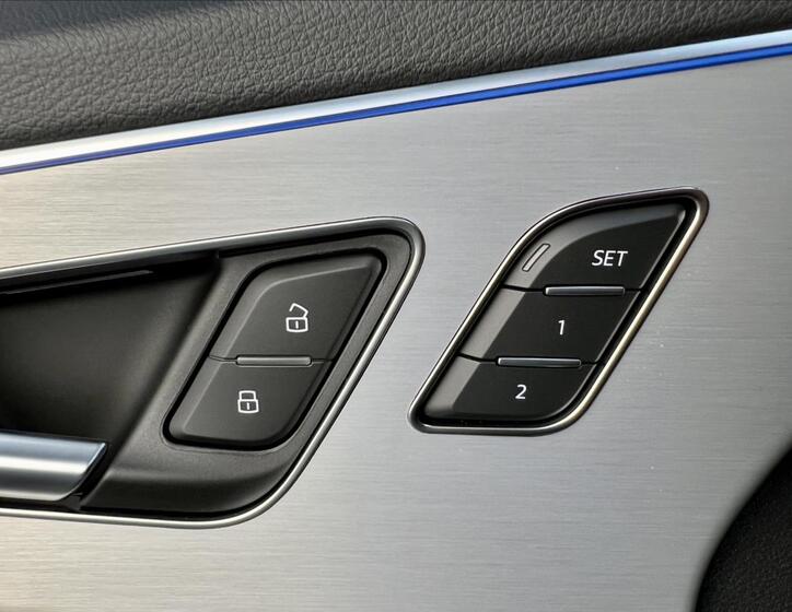 Audi Q7 25