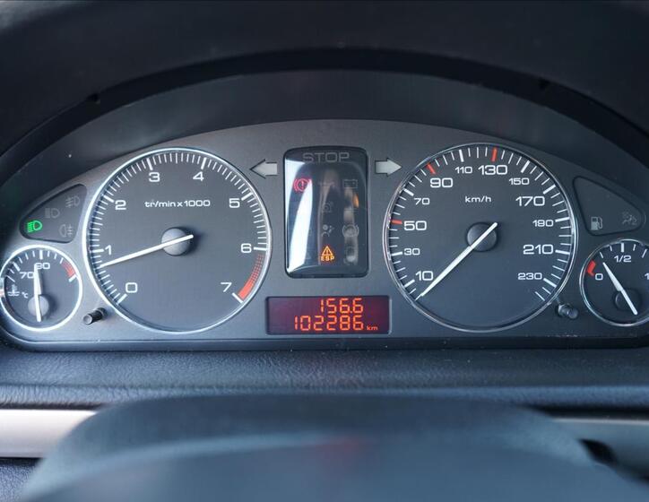 Peugeot 407 9