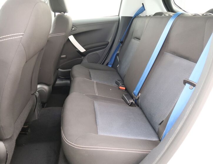 Peugeot 208 22