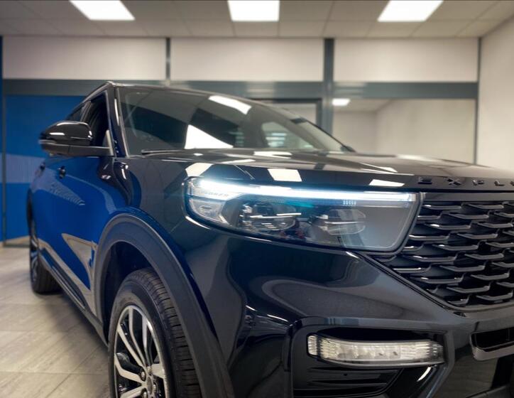 Ford Explorer 20