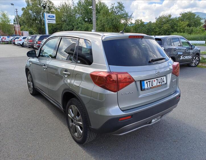 Suzuki Vitara 6