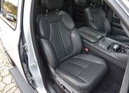 Jeep Wagoneer 21