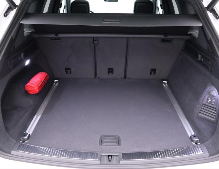 Volkswagen Touareg 10