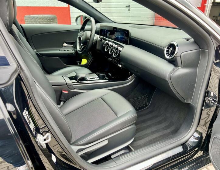 Mercedes-Benz CLA 22