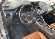 Lexus NX 300h 8