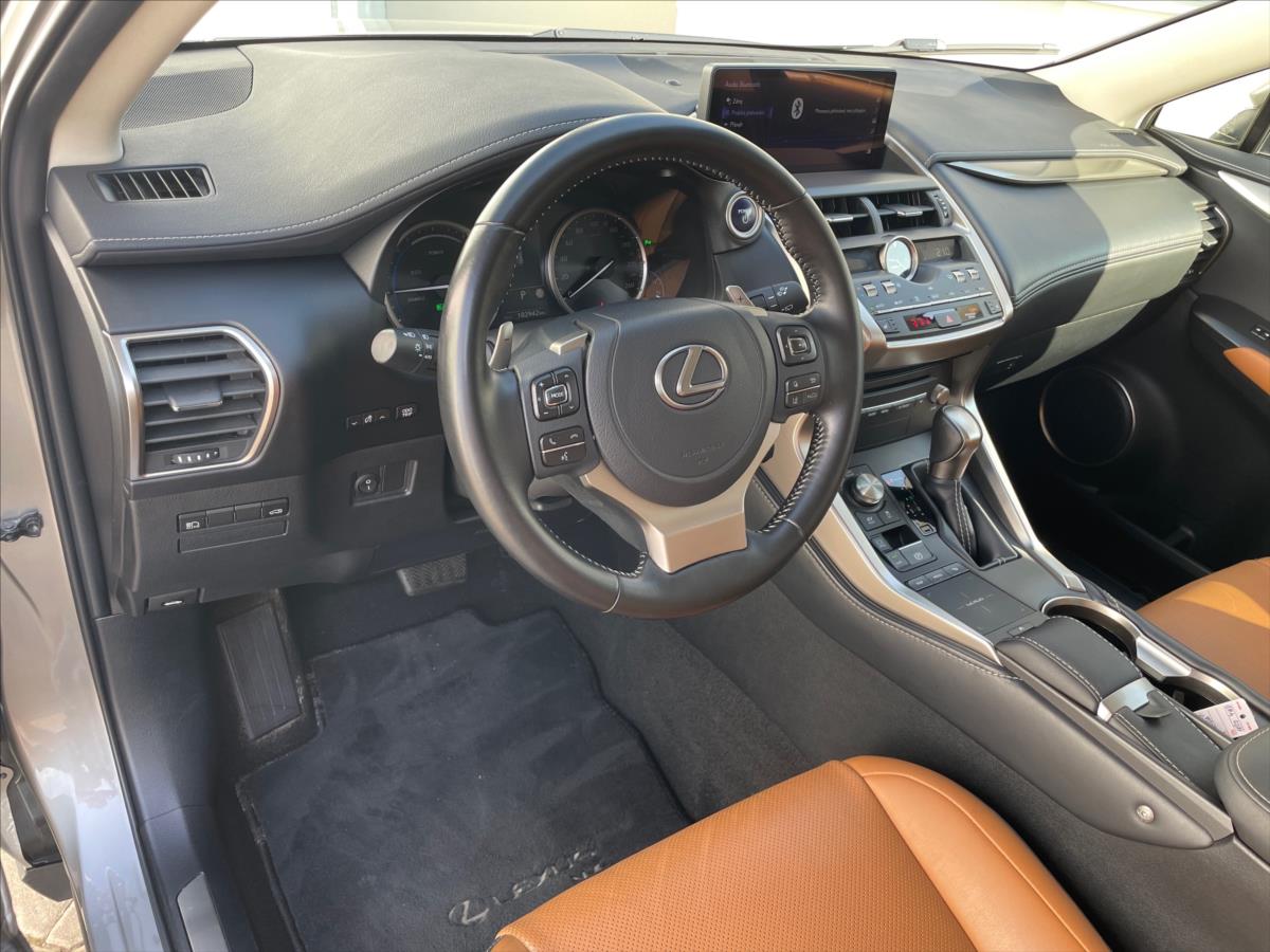 Lexus NX 300h
