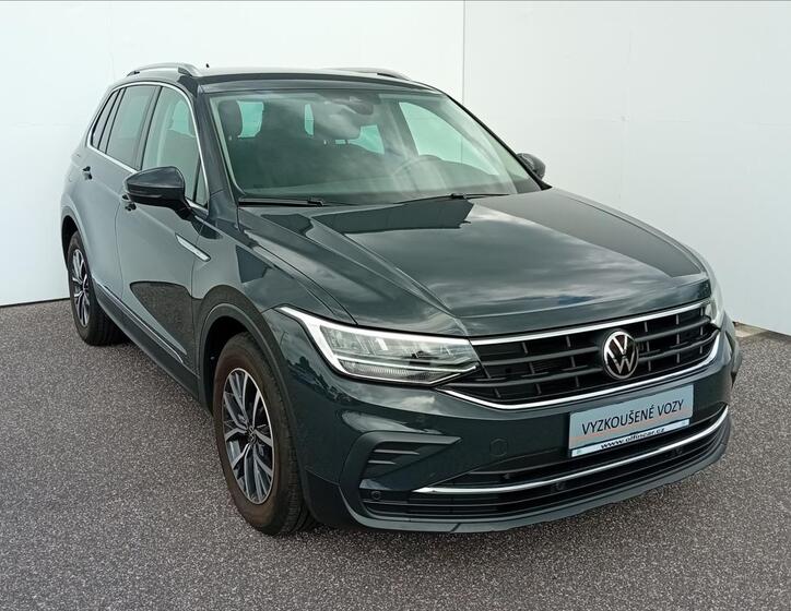 Volkswagen Tiguan 7