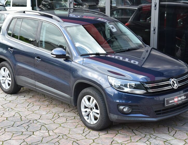 Volkswagen Tiguan 1